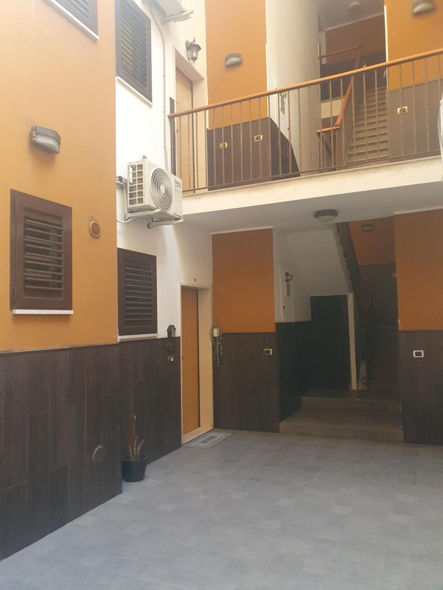 La Dimora Di Don Vito - Appartamento Confortevole Bari Exterior foto